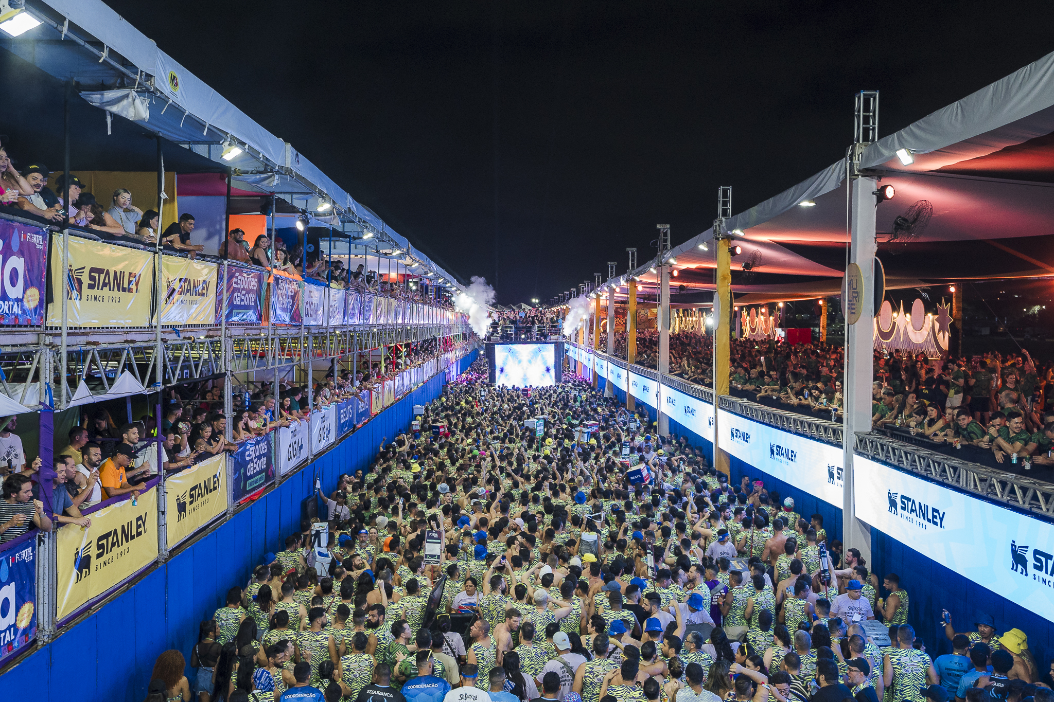 Fortal 2026: Arena contará com shows de axé e pagode durante os quatro dias de festa