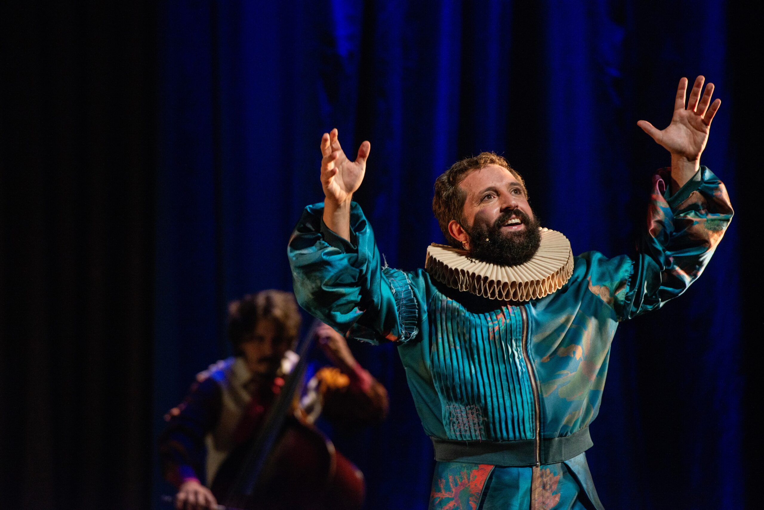 Gregorio Duvivier retorna a Fortaleza com o espetáculo “O Céu da Língua”